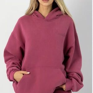 Comfrt THE MINIMALIST Hoodie – Unisex Size Small (Berry)